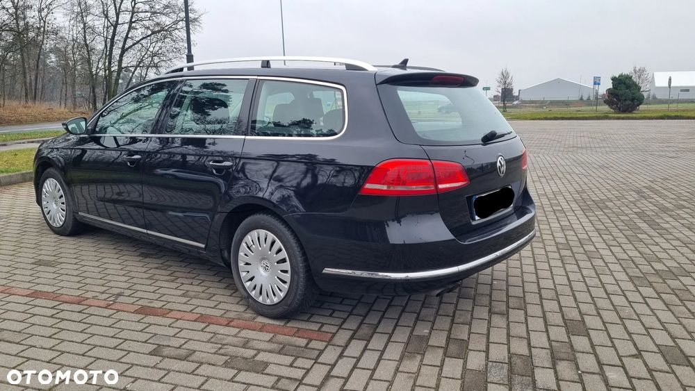 Volkswagen Passat - 4
