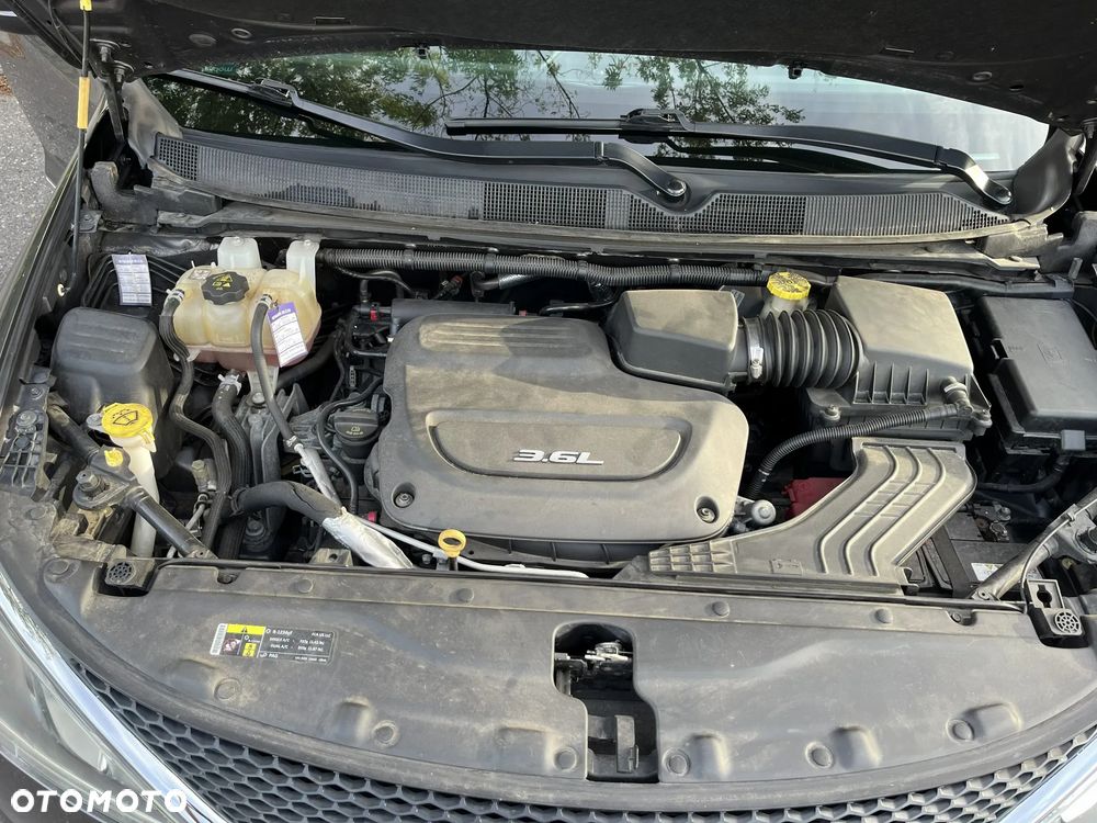 Chrysler Pacifica - 24