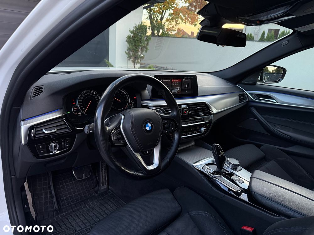 BMW Seria 5 540i xDrive M Sport sport - 18