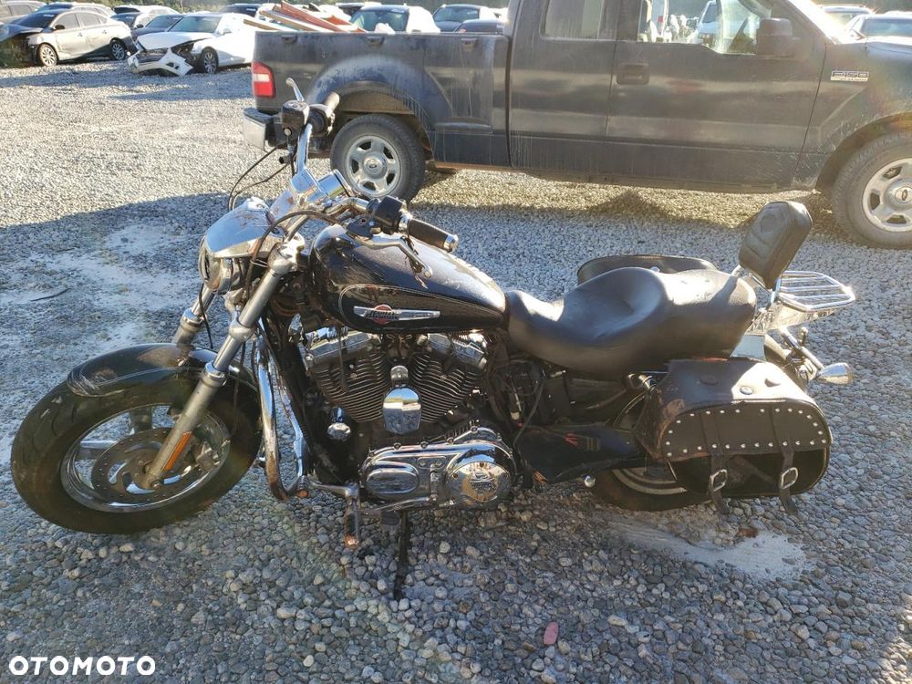 Harley-Davidson Sportster Custom 1200C - 26