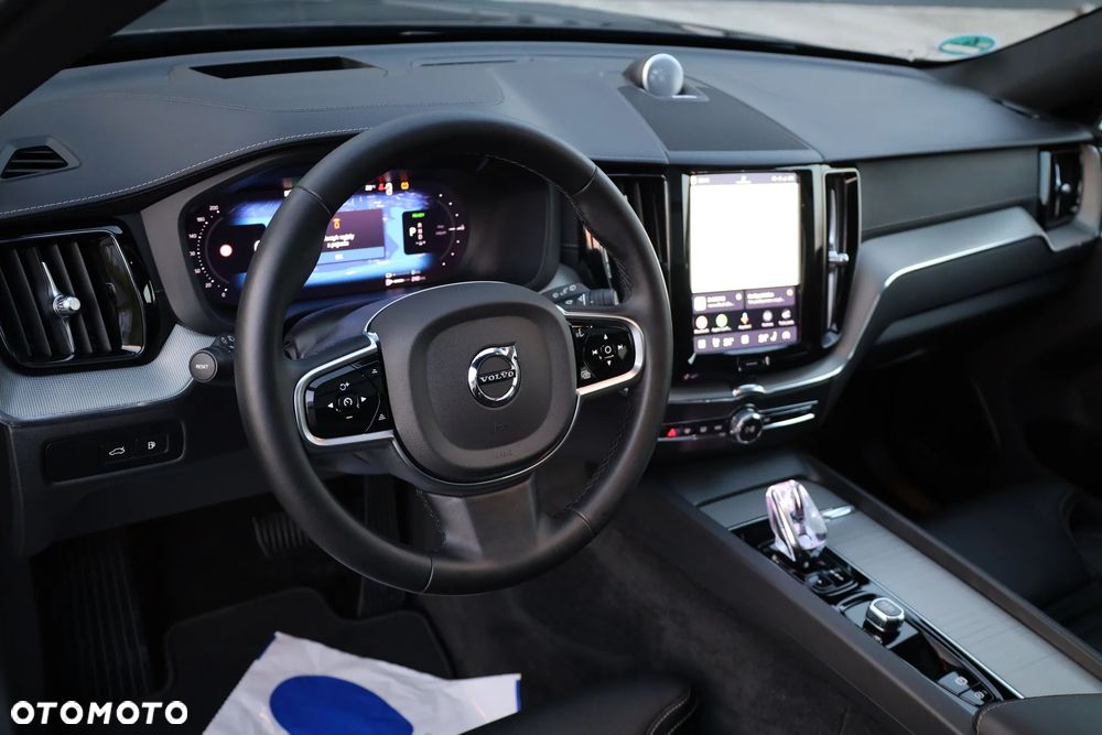 Volvo XC 60 T8 AWD Ultra Black Edition - 15
