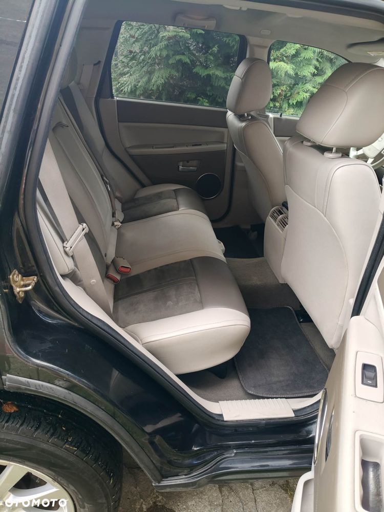 Jeep Grand Cherokee - 11
