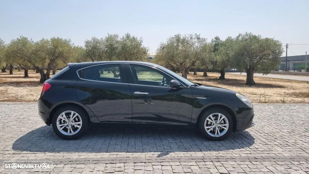 Alfa Romeo Giulietta - 4