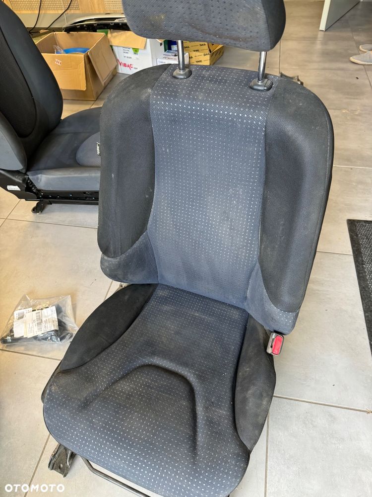 Honda Jazz III fotel kierowcy 1.2i-vtec - 1