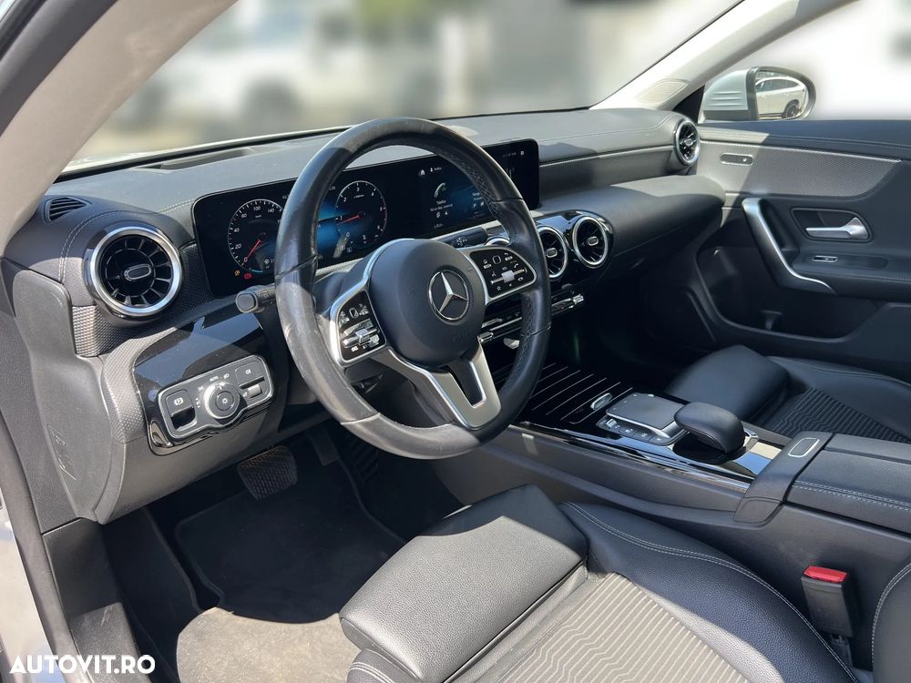 Mercedes-Benz CLA 180 d Coupe - 9