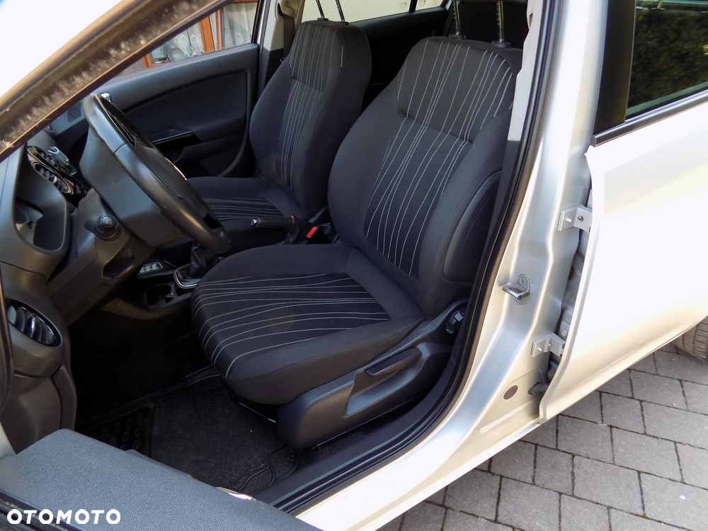 Opel Corsa 1.2 16V 111 - 12