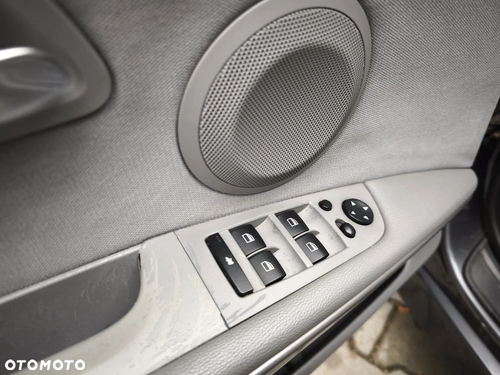 BMW Seria 3 320d - 28