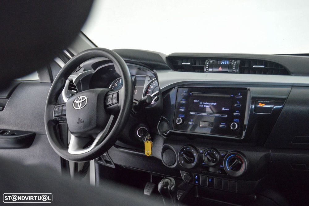Toyota Hilux 2.4 D-4D 4X2 Cabine Dupla 5L - 30