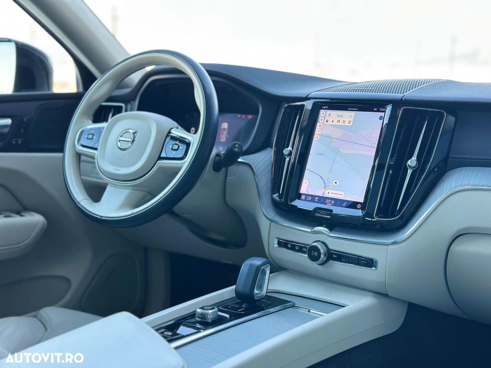 Volvo XC 60 Recharge T6 Twin Engine eAWD Inscription Expression - 2