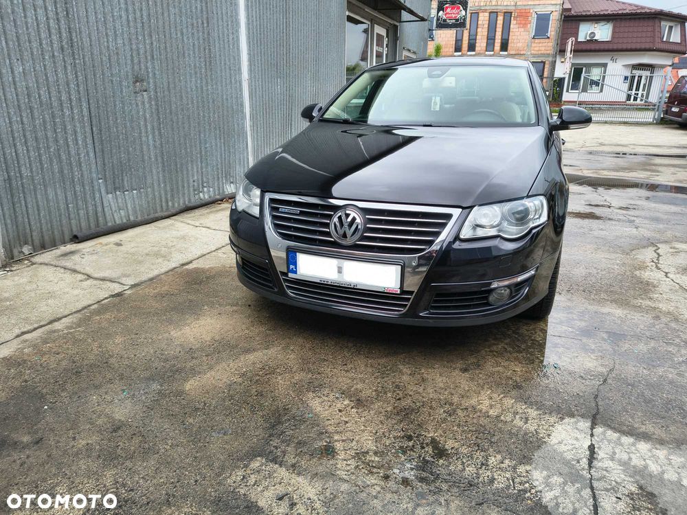 Volkswagen Passat - 4