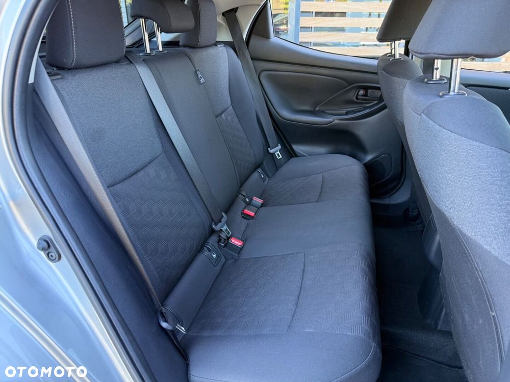 Toyota Yaris Hybrid 1.5 Style - 12