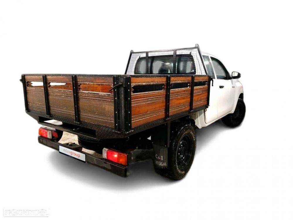 Toyota Hilux 2.4 D-4D 4WD CE c/iva - 2