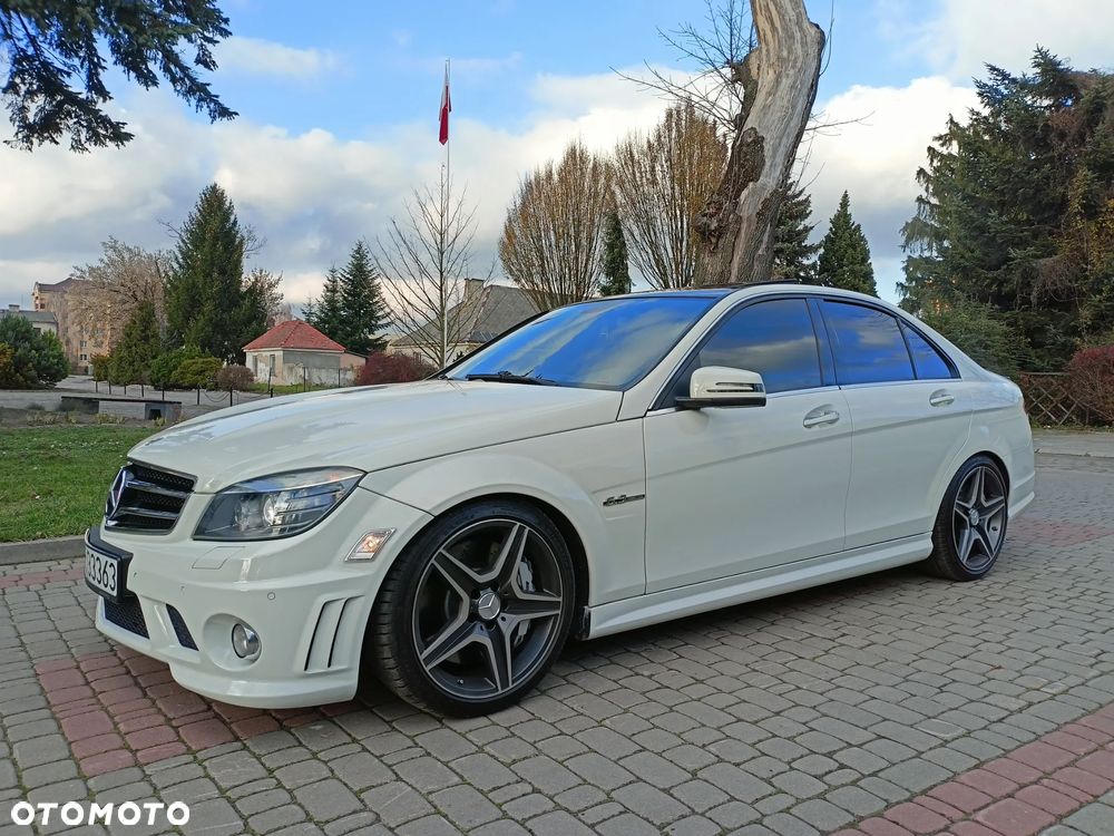 Mercedes-Benz Klasa C 63 AMG 7G-TRONIC SPORT EDITION - 3