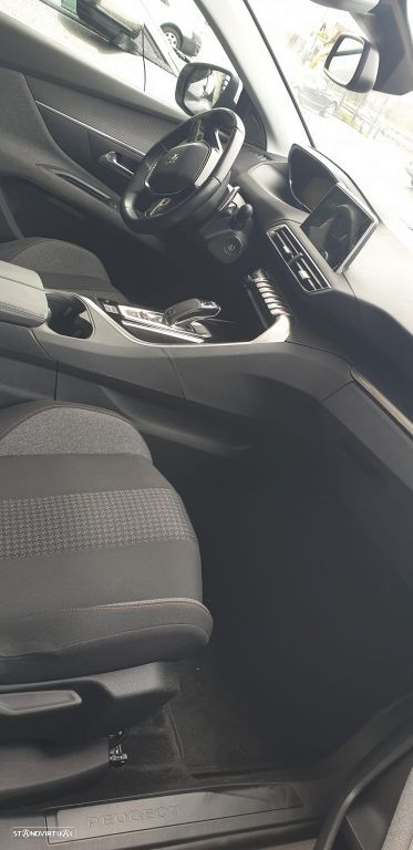 Peugeot 3008 - 12