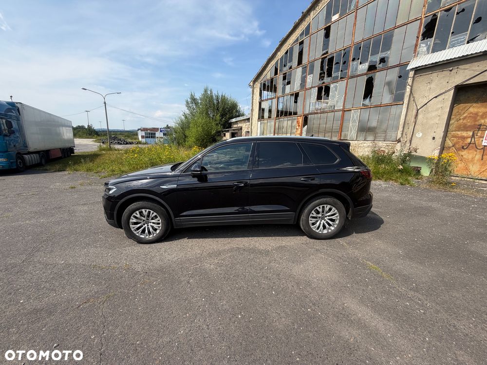 Volkswagen Touareg - 5