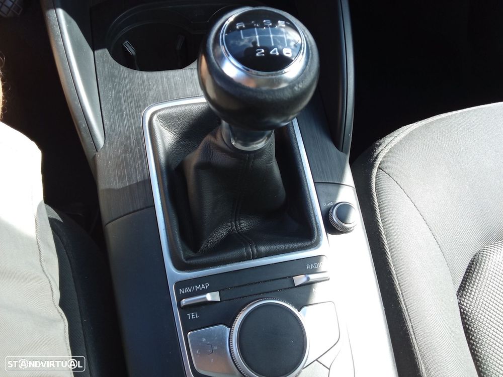 Audi A3 Sportback 1.6 TDI Design - 15