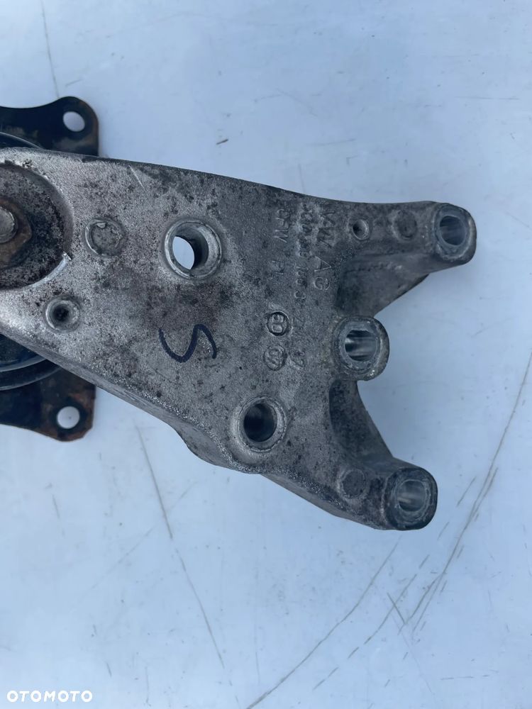 Łapa silnika vw Polo 9N 6Q0199185S 6Q0199262AS - 2