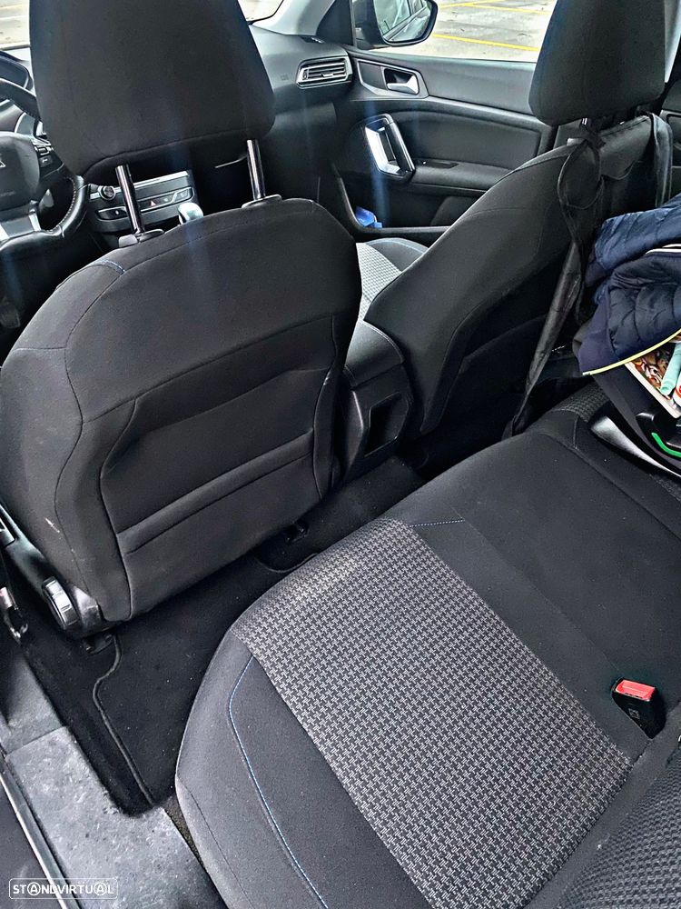 Peugeot 308 SW 1.2 PureTech Style - 8