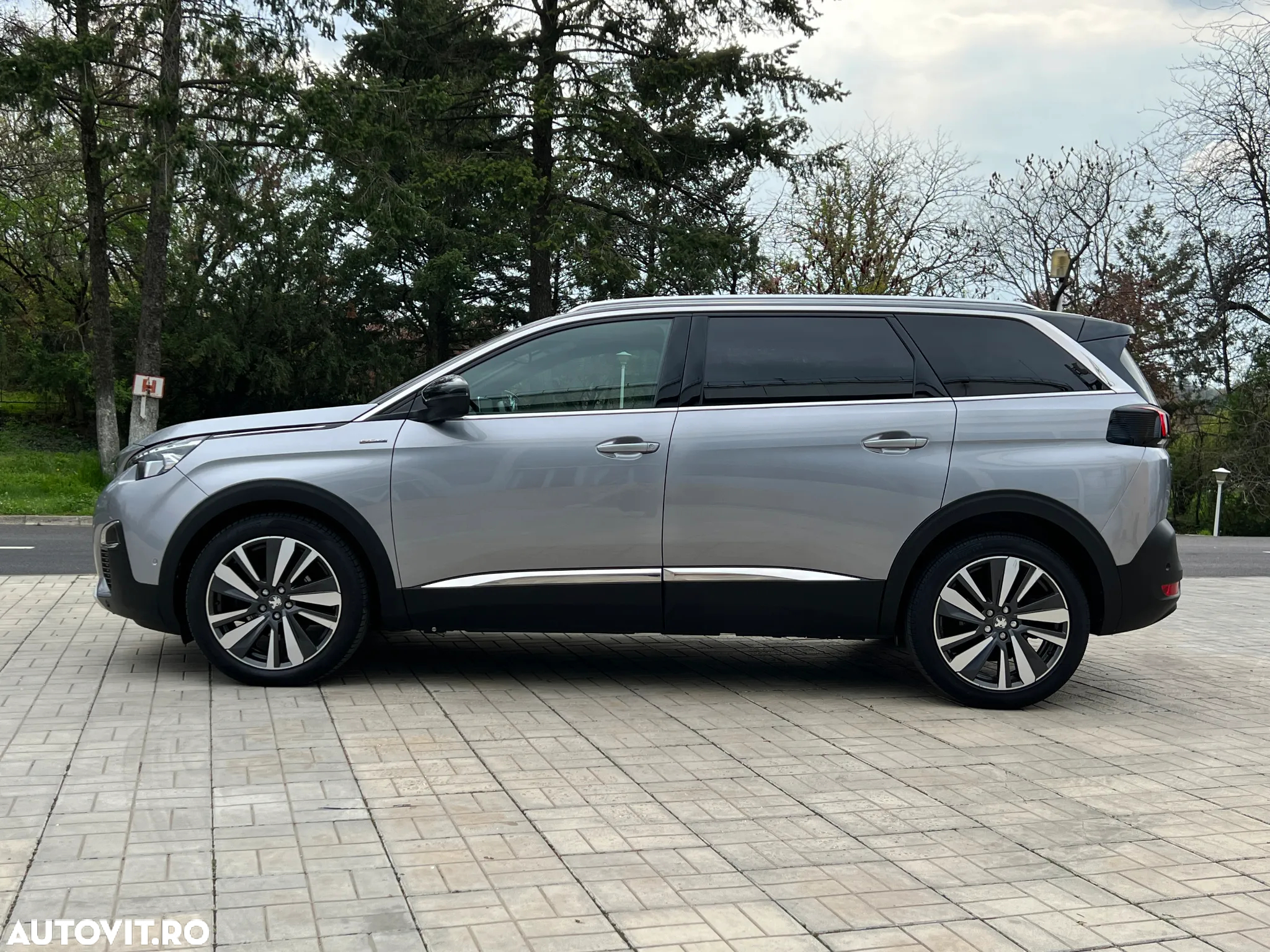 Peugeot 5008 1.5 BlueHDI s&s EAT8 GT-Line - 11