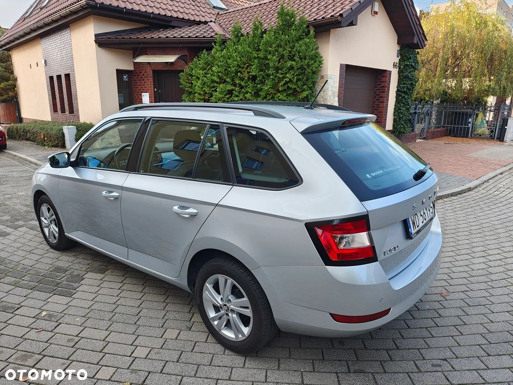 Skoda Fabia 1.0 TSI Ambition Plus - 10