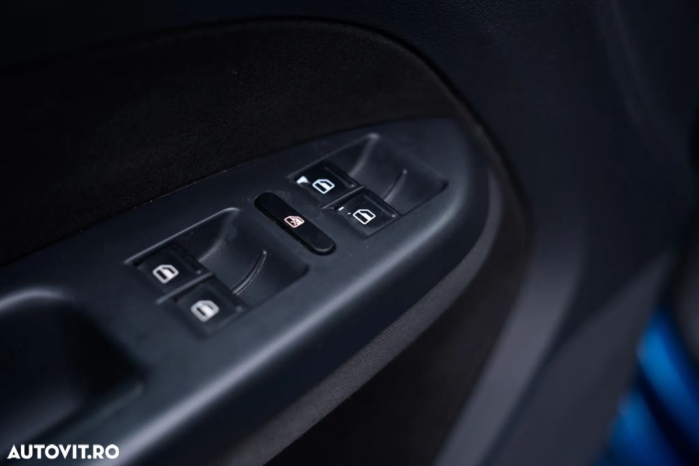 Volkswagen Touran 2.0TDI Highline - 16