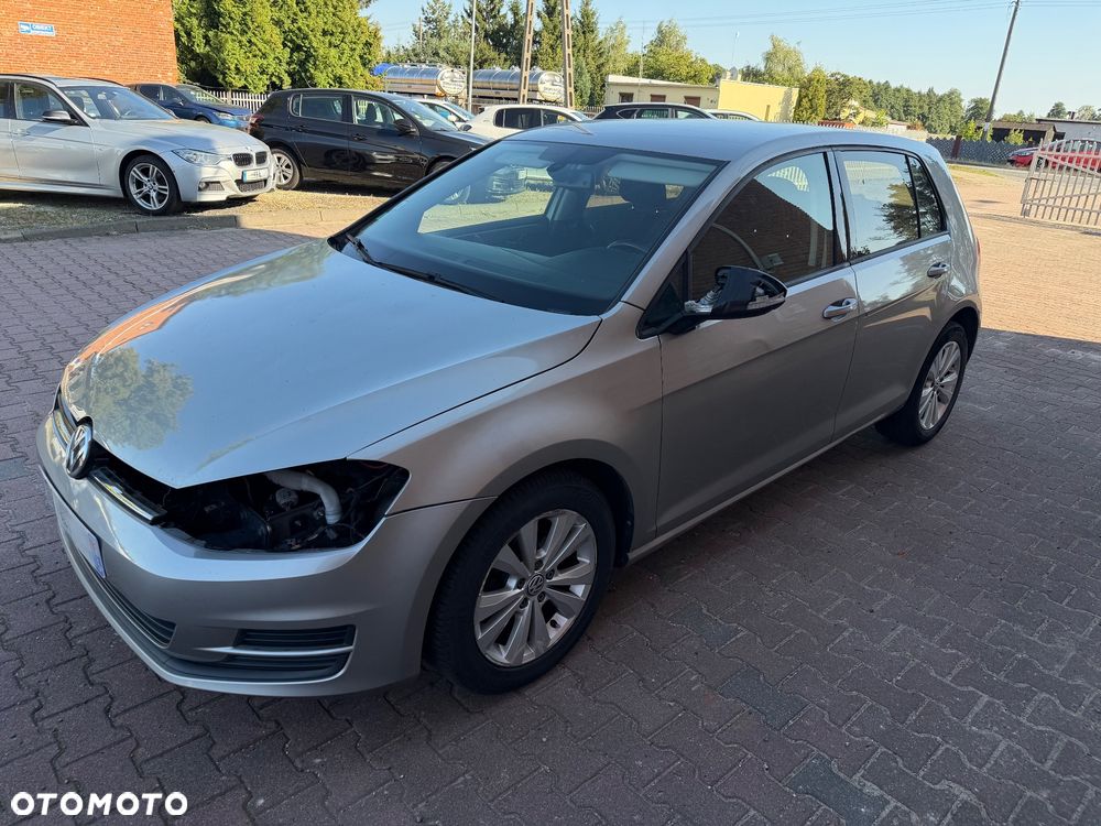 Volkswagen Golf - 4
