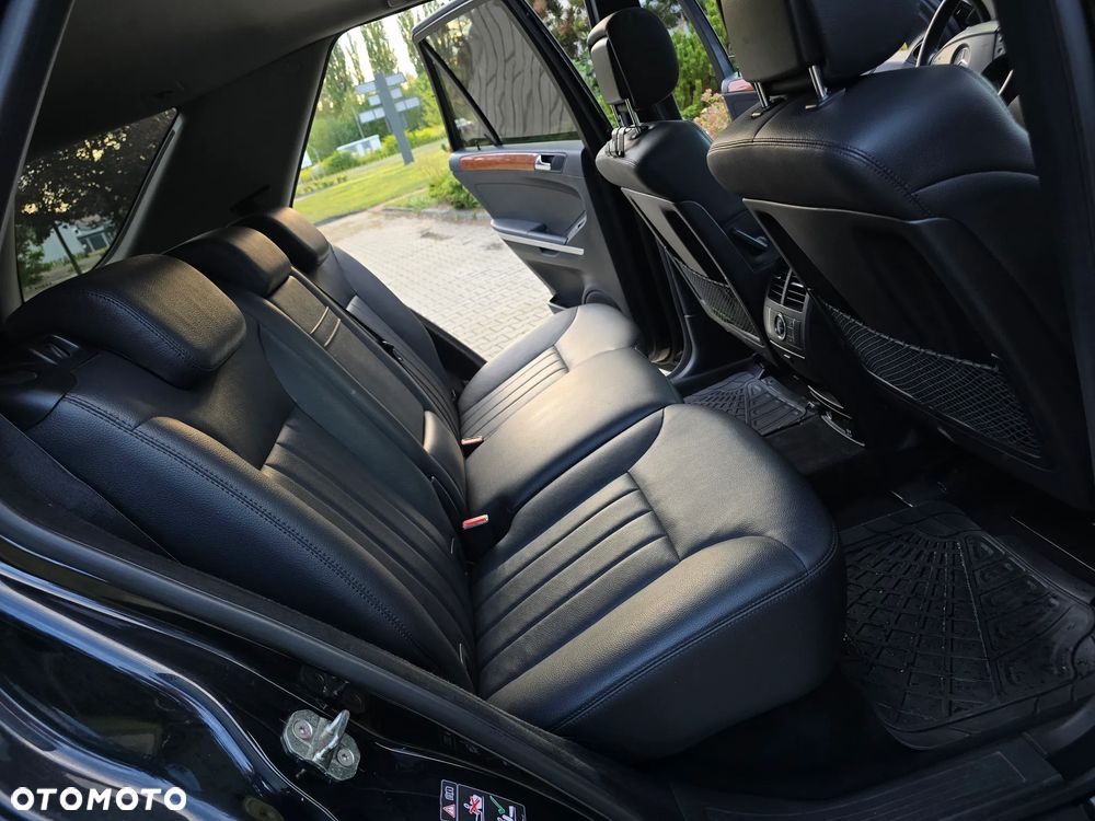 Mercedes-Benz ML 350 4-Matic - 14