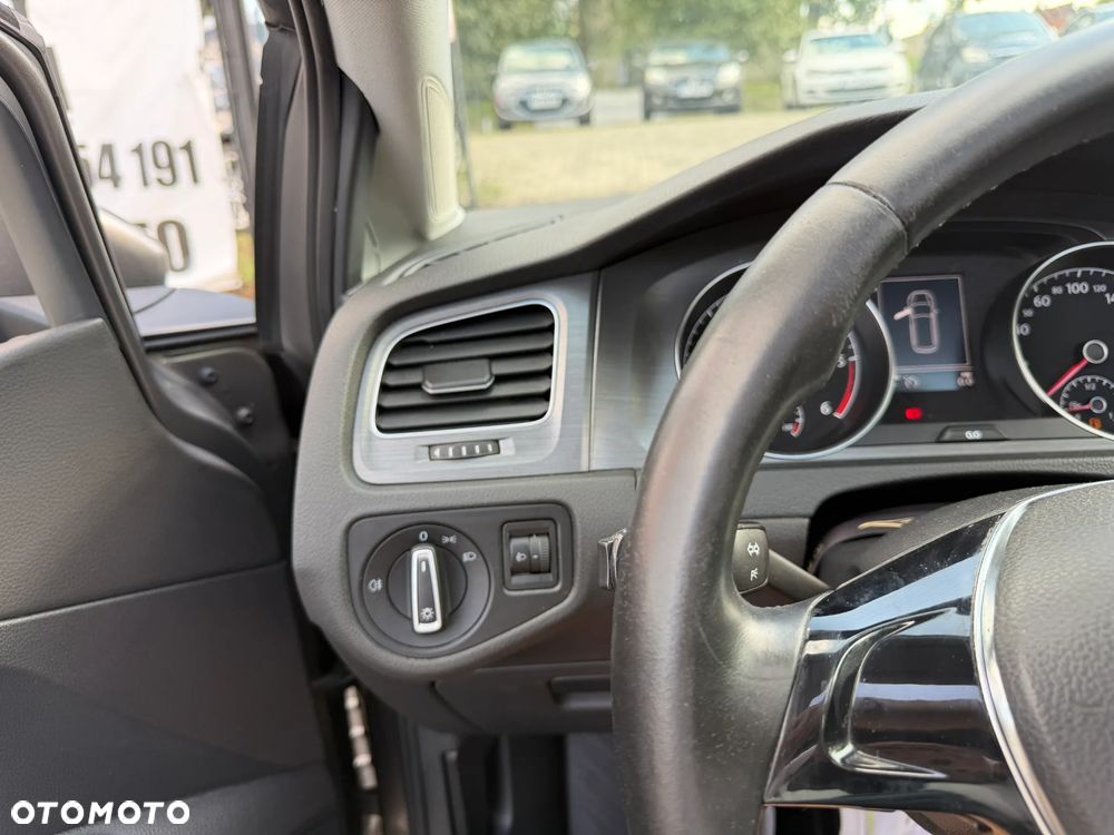 Volkswagen Golf 1.6 TDI Comfortline - 12