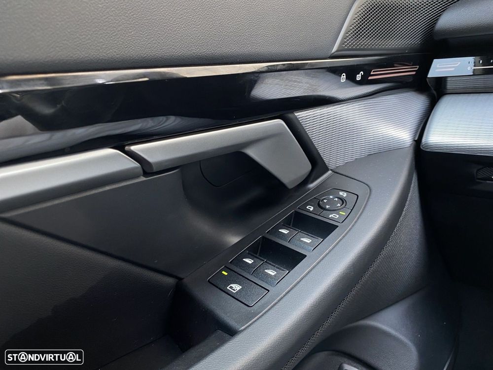 BMW 530 e Pack Desportivo M - 17