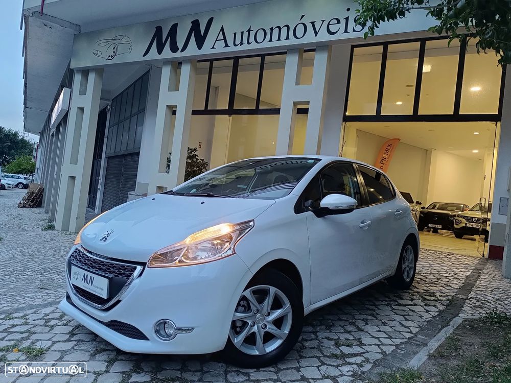 Peugeot 208 1.2 VTi SE Style - 2