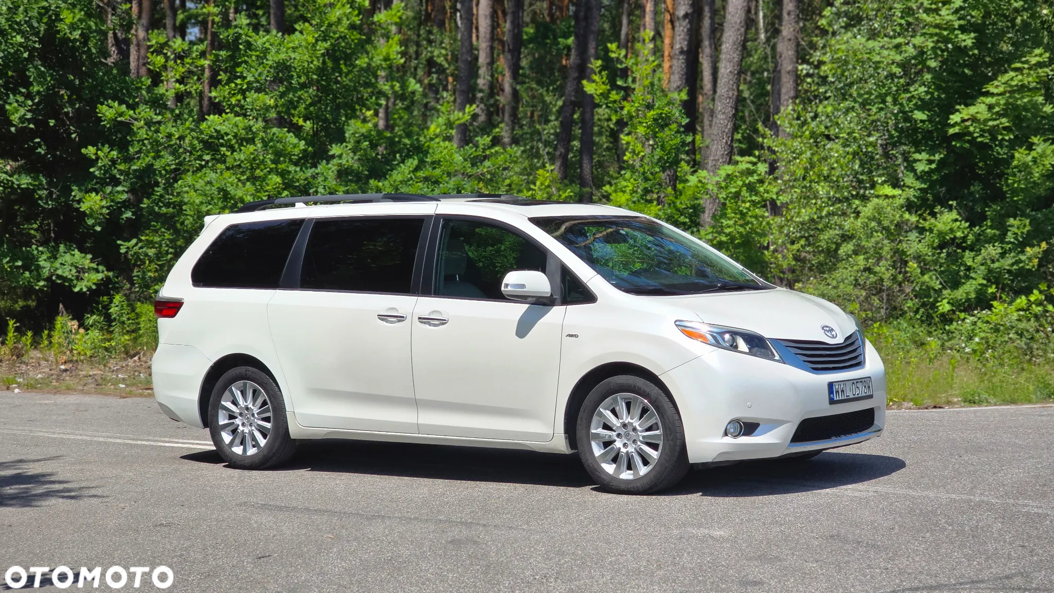 Toyota Sienna 3.5 V6 XLE AWD - 3