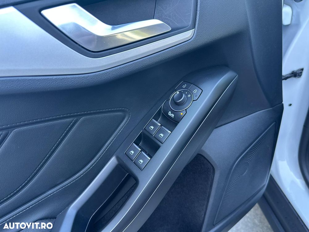 Ford Focus 1.0 EcoBoost Connected - 10