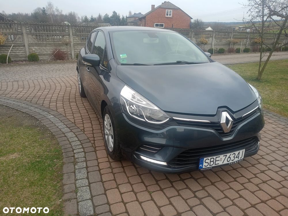 Renault Clio 1.2 16V 75 Limited - 1