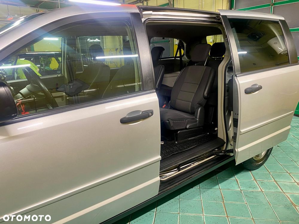 Chrysler Grand Voyager 2.8 CRD Touring - 20
