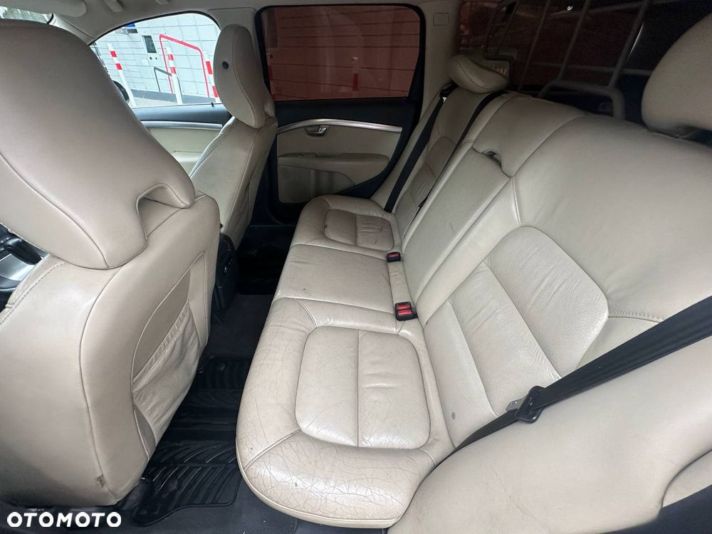 Volvo V70 D5 Ocean Race - 10