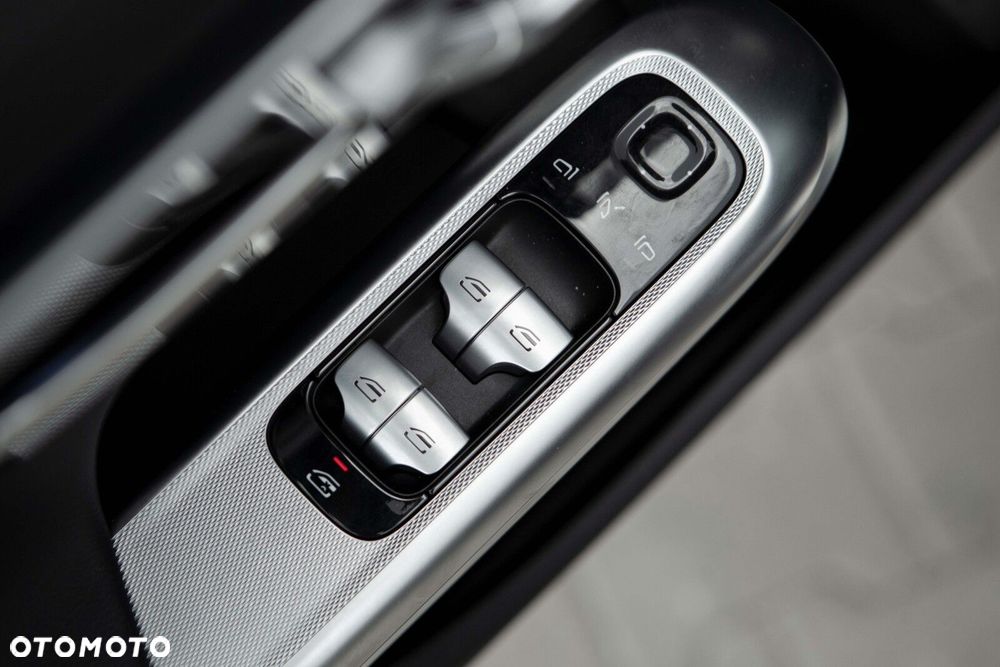 Mercedes-Benz Klasa E 220 d mHEV 4-Matic AMG 9G-Tronic - 19