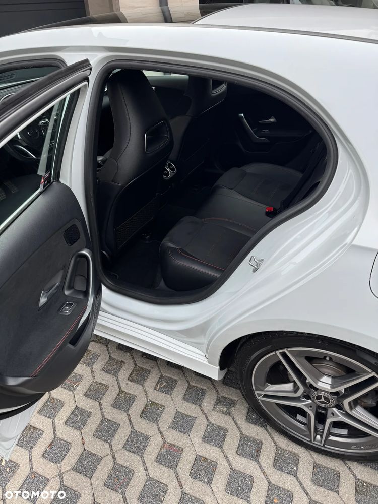 Mercedes-Benz Klasa A 180 AMG Line 7G-DCT - 23
