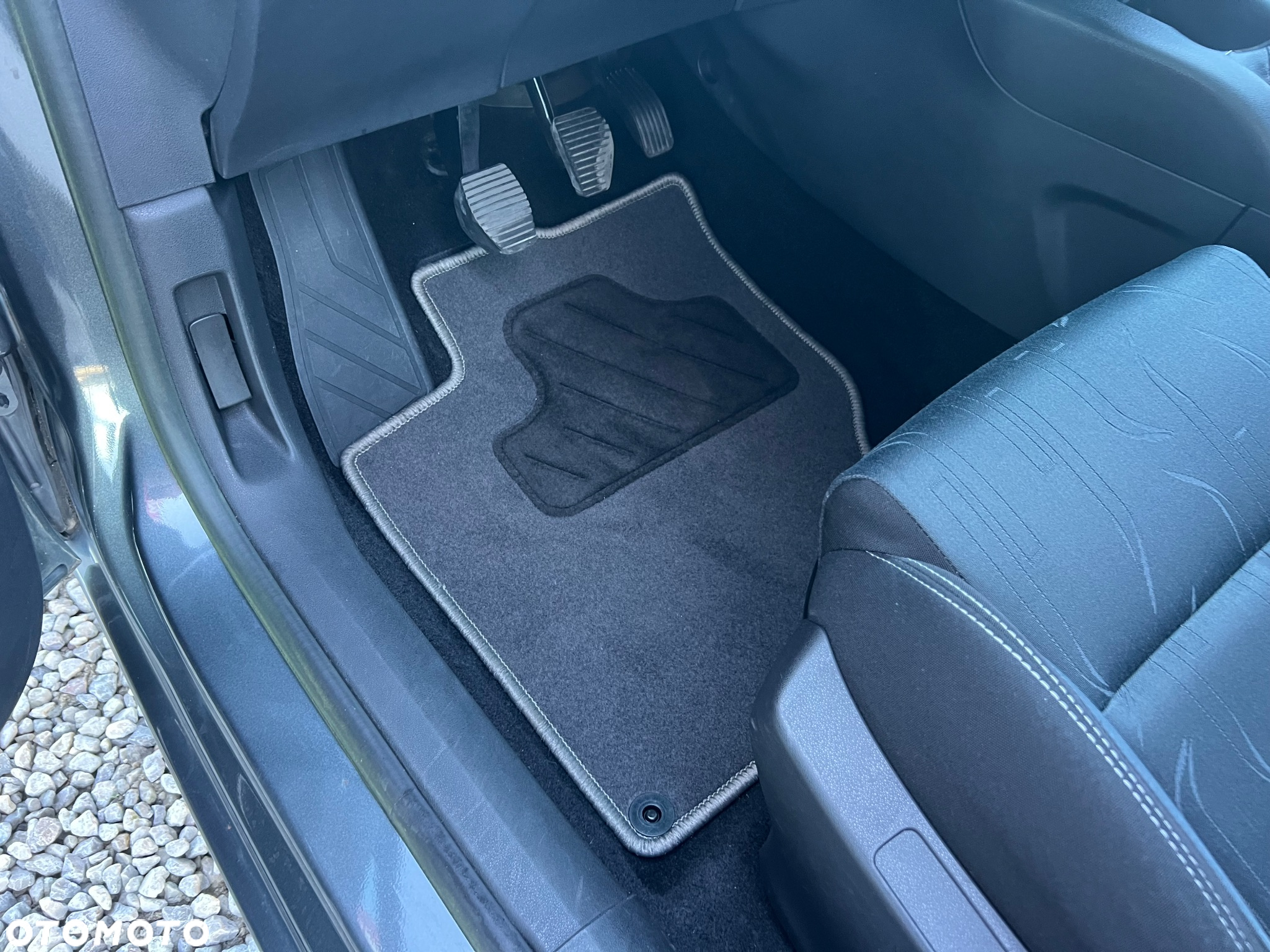 Citroën C4 HDi 90 Attraction - 23