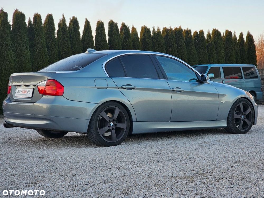 BMW Seria 3 330i - 8