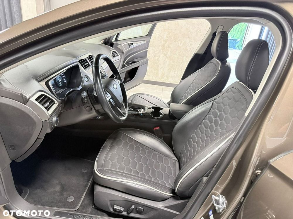 Ford Mondeo 2.0 EcoBlue VIGNALE - 19