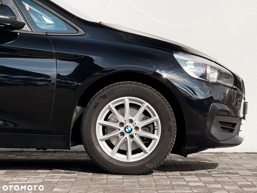 BMW Seria 2 218i - 12