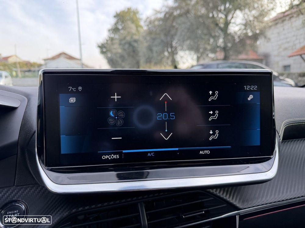 Peugeot 208 1.2 PureTech GT - 37