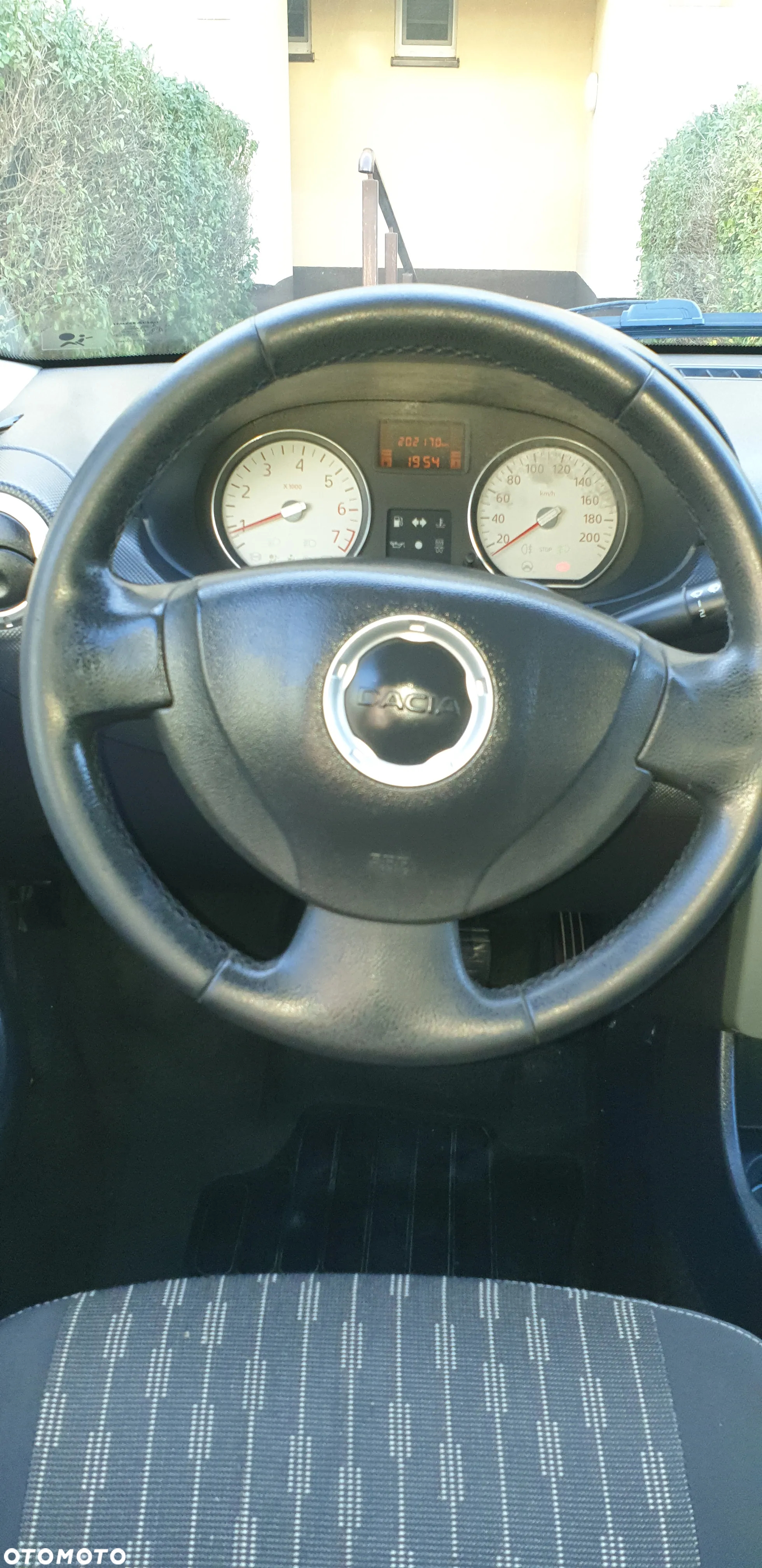 Dacia Logan - 10