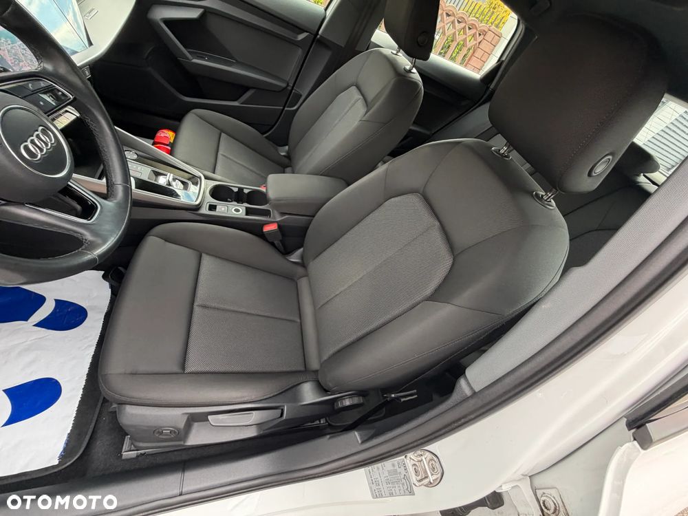 Audi A3 Sportback 35 TFSI mHEV S tronic - 11