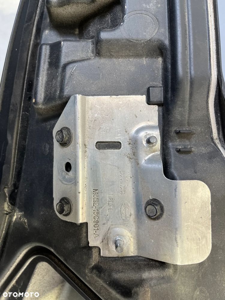 RANGE ROVER V 5 L460 22- KLAPA TYLNA TYŁ POKRYWA BAGAŻNIKA M8E240010 - 4