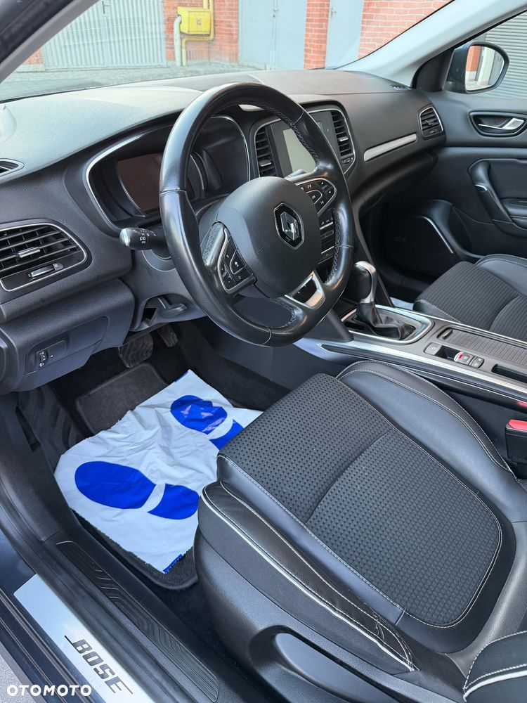 Renault Megane ENERGY TCe 140 EDC BOSE EDITION - 31