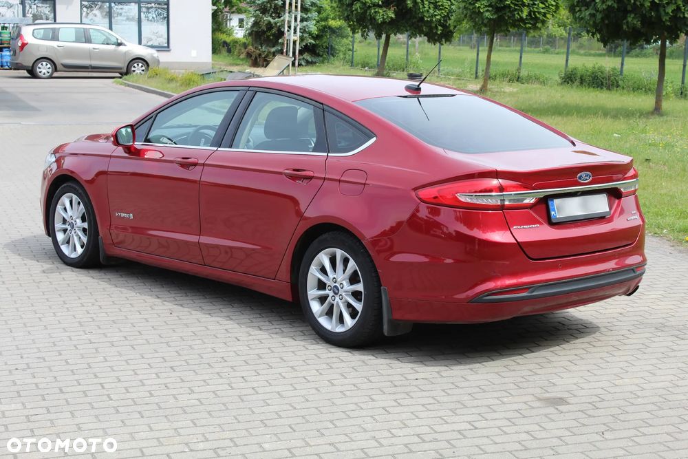 Ford Fusion - 2