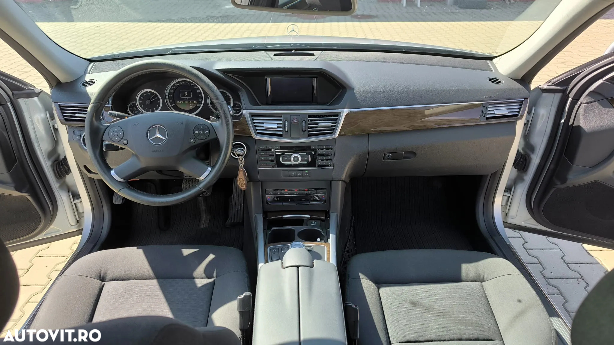 Mercedes-Benz E 220 CDI BlueEfficiency Aut. - 2