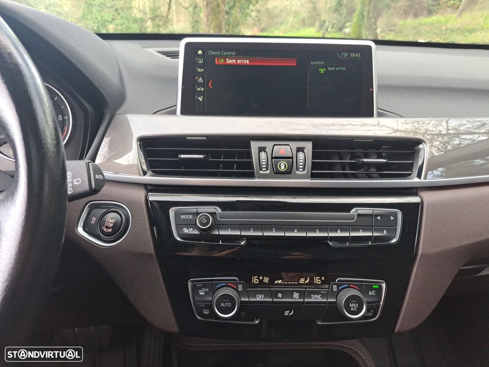 BMW X1 sDrive18d Aut. xLine - 33