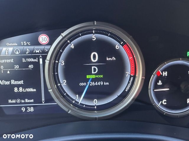 Lexus GS 200t / 300 F Sport - 9